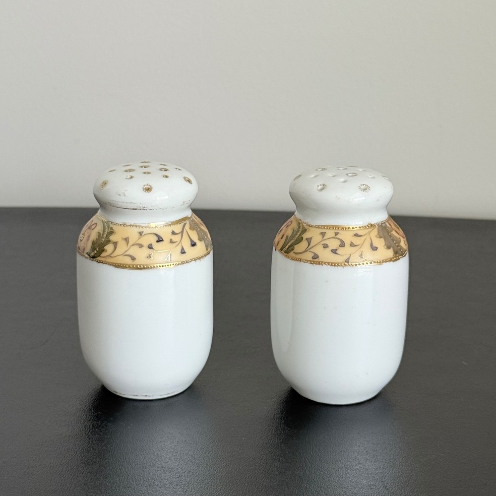 Antique Nippon Hand Painted Salt‎ Pepper Shakers Gold Moriage Japan Set